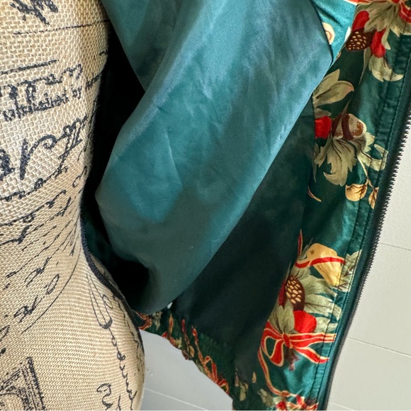 Vintage 100% Silk Christmas Novelty Print Bomber Full Zip Jacket - S - Oversized - Picture 6 of 11